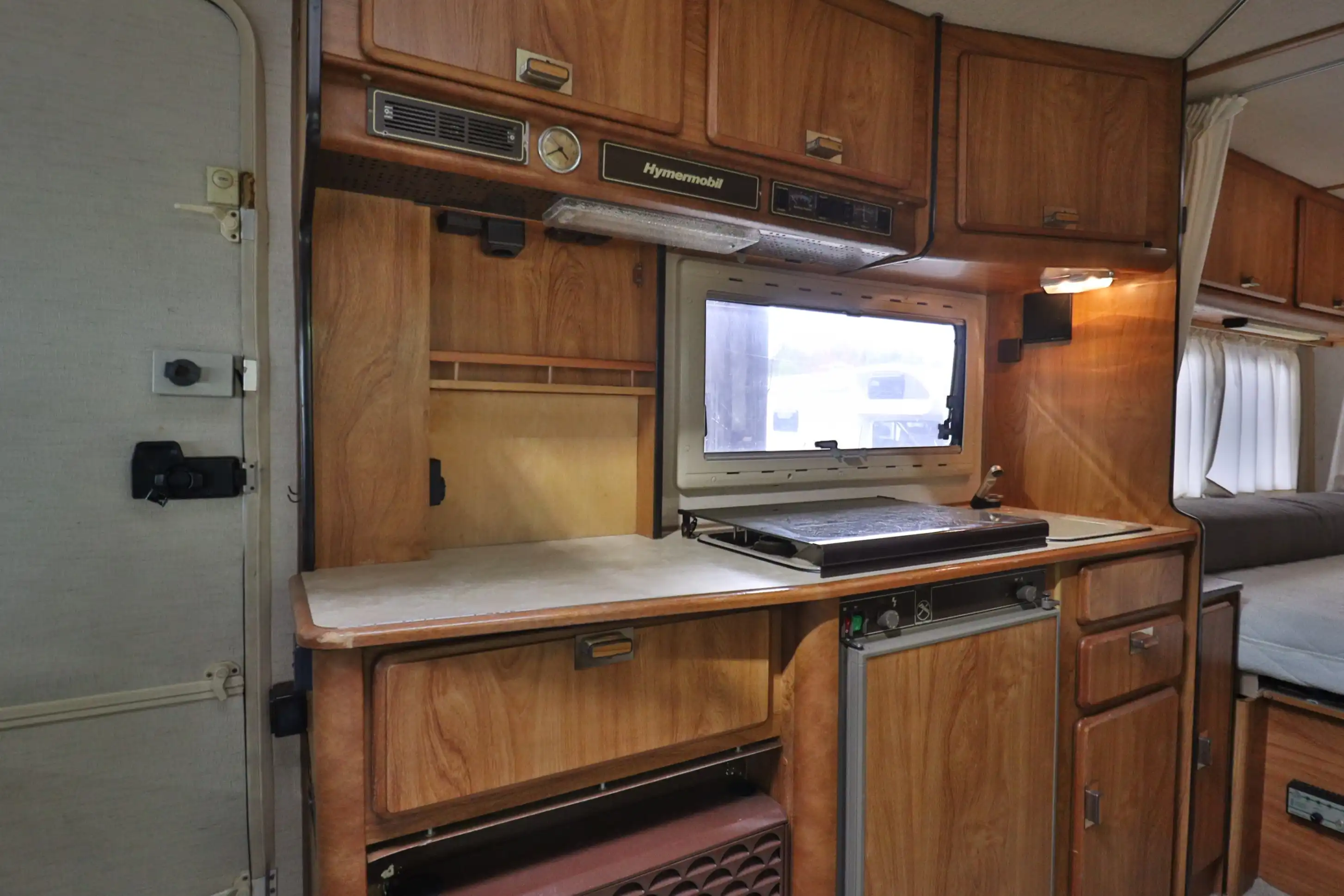 HYMER-ERIBA B 654